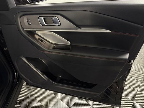 Used 2025 Ford Explorer ST AWD/4WD image 36