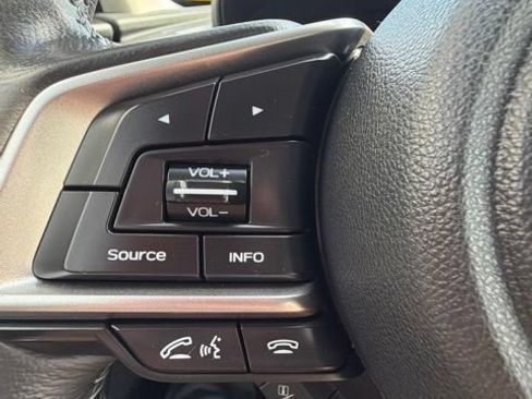 Used 2021 Subaru Forester Premium AWD/4WD image 18