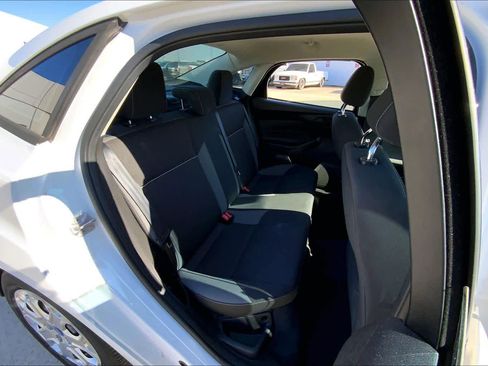 Used 2012 Ford Focus SE image 19