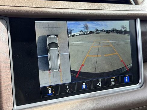 Used 2022 GMC Yukon XL Denali image 19