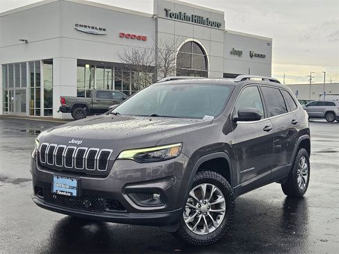 Certified 2021 Jeep Cherokee Latitude Lux w/ Trailer Tow Group image 2