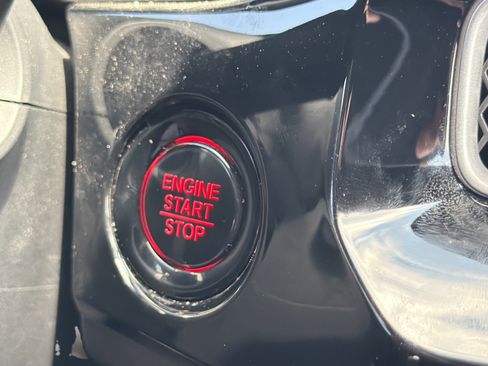 Used 2025 Honda Civic Sport image 31