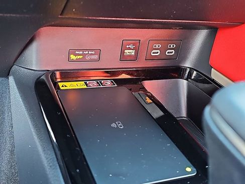 Used 2025 Toyota Camry XSE image 25