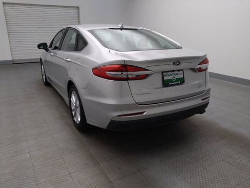 Used 2019 Ford Fusion SE FWD image 6