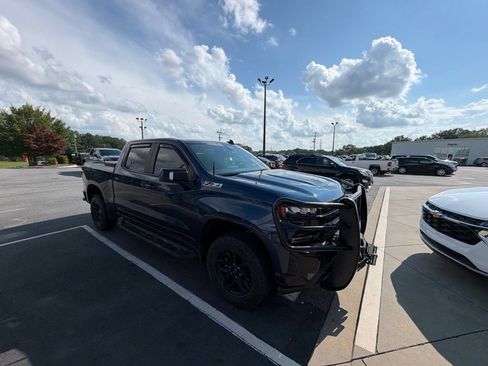 Used 2020 Chevrolet Silverado 1500 LT Trail Boss AWD/4WD image 5