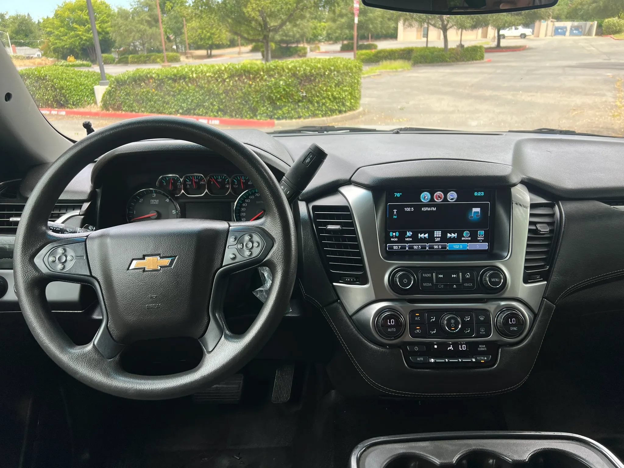 Used 2020 Chevrolet Tahoe 4WD image 11