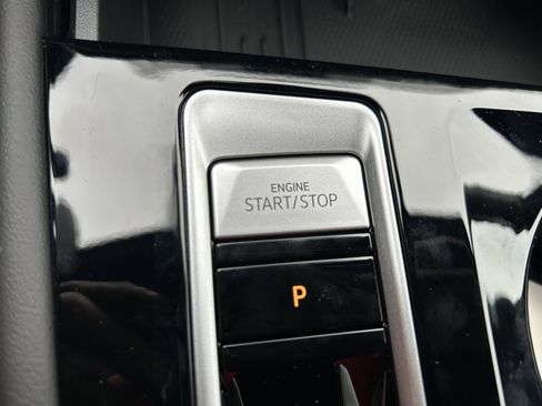 New 2026 Volkswagen Atlas Cross Sport SEL Premium R-Line image 17