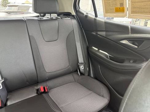Used 2025 Buick Encore GX Preferred AWD/4WD image 36