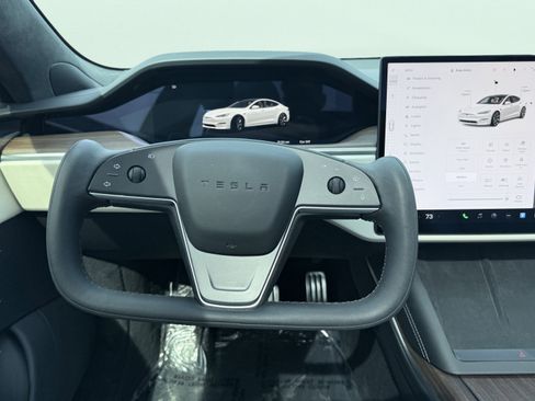 Used 2025 Tesla Model S image 58