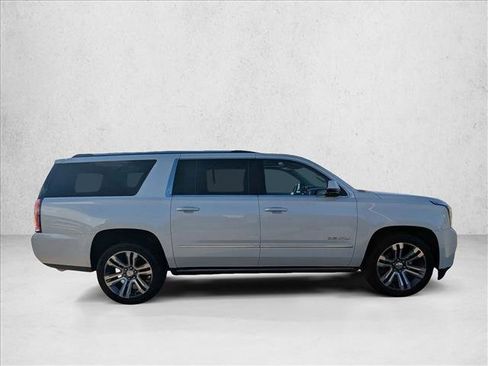 Used 2018 GMC Yukon XL Denali w/ Denali Ultimate Package image 4