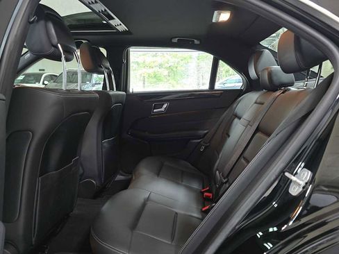 Used 2016 Mercedes-Benz E 350 4MATIC Sedan image 17