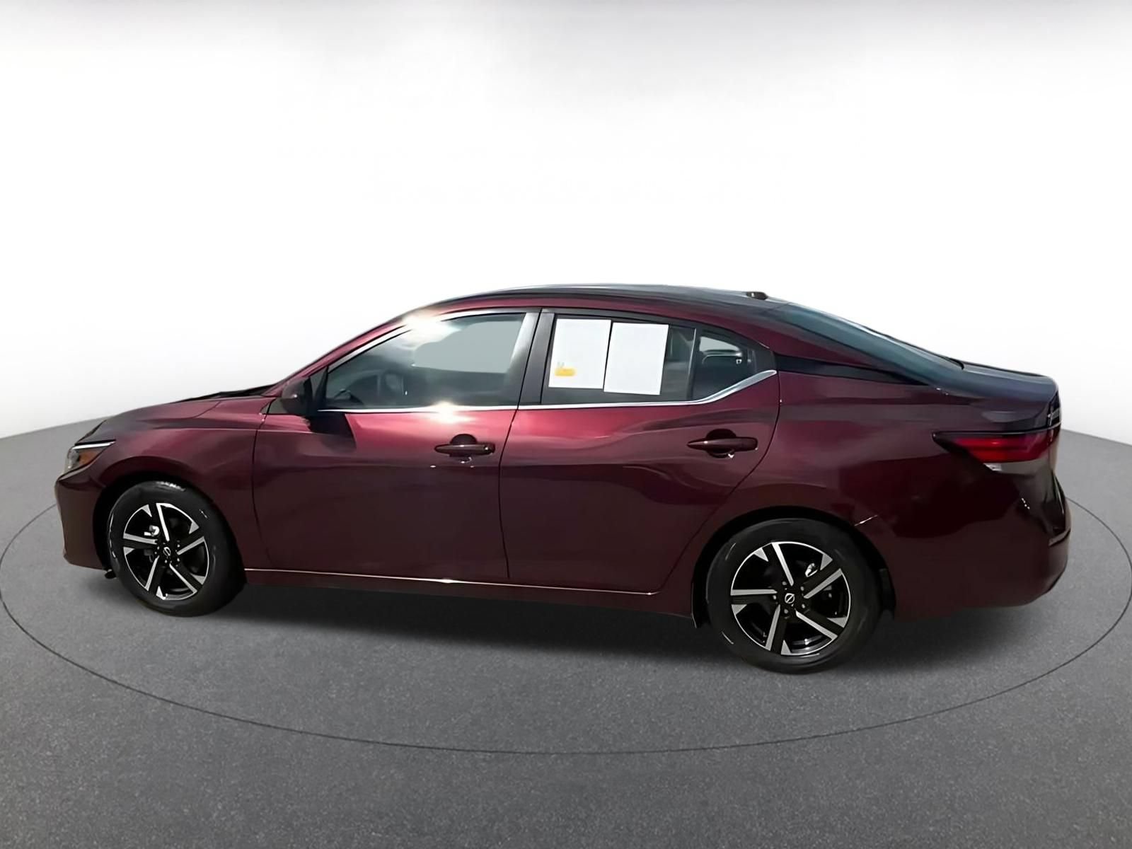 Used 2025 Nissan Sentra SV FWD image 6