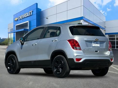 Used 2018 Chevrolet Trax LS AWD/4WD image 6