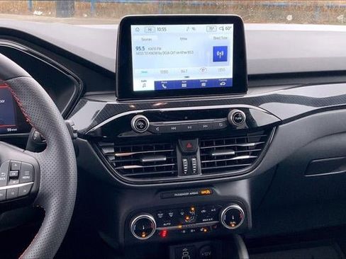 Used 2024 Ford Escape ST-Line w/ Equipment Group 301A image 5