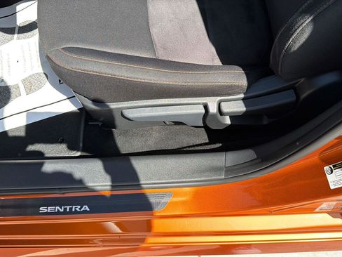 Used 2023 Nissan Sentra SR w/ Electronics Package FWD image 11