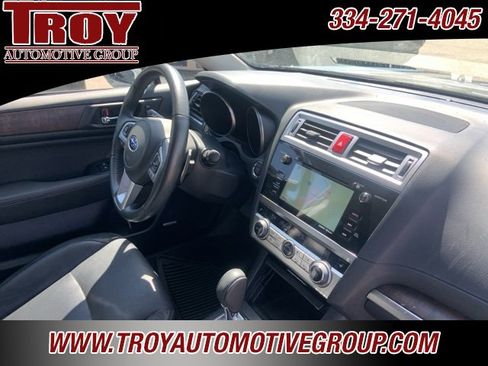 Used 2017 Subaru Outback 2.5i Limited image 38