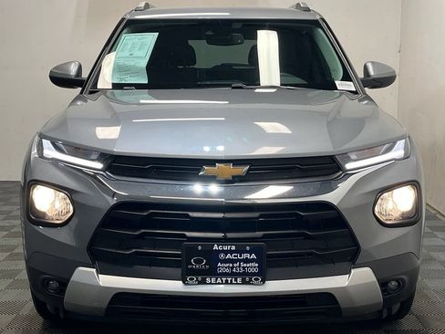 Used 2023 Chevrolet TrailBlazer LT w/ Convenience Package AWD/4WD image 2