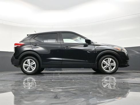 Used 2018 Nissan Kicks S FWD image 25