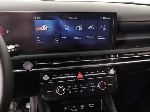 Used 2025 Hyundai Tucson SE image 5