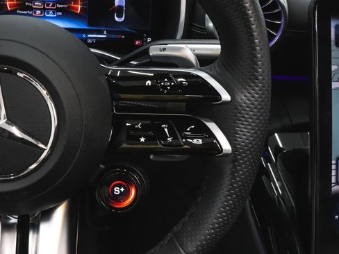 Used 2023 Mercedes-Benz SL 63 AMG 4MATIC image 40