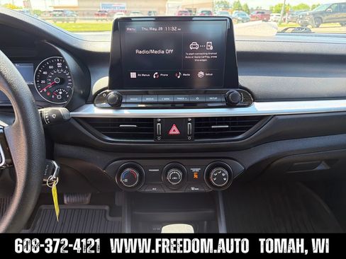 Used 2024 Kia Forte LX FWD image 17