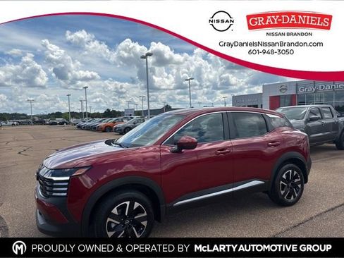 New 2025 Nissan Kicks SV image 1