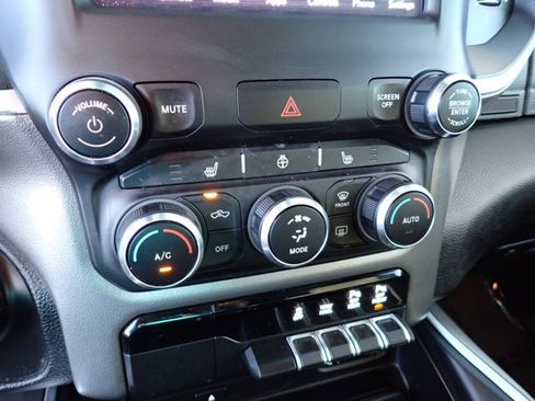 Used 2019 RAM 1500 Big Horn AWD/4WD image 17