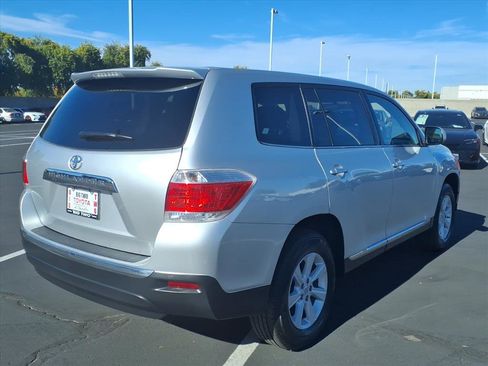 Used 2013 Toyota Highlander image 8
