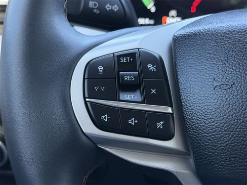 New 2025 Ford Explorer Active image 36