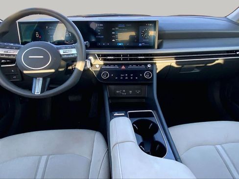 Used 2025 Hyundai Sonata SEL FWD image 15