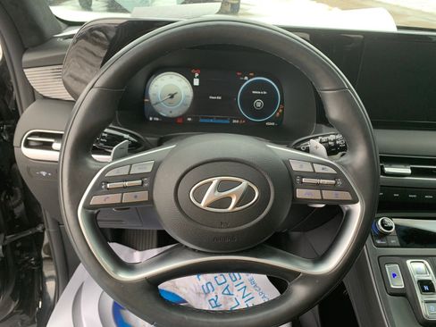 Used 2024 Hyundai Palisade Calligraphy image 17