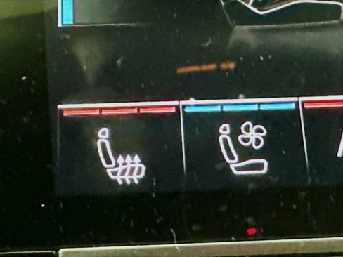 Used 2022 Audi SQ8 Prestige image 23