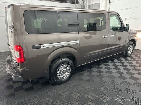 Used 2015 Nissan NV 3500 SL w/ Technology Package RWD image 10
