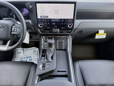 New 2026 Lexus GX 550 w/ Cold Area Package AWD/4WD image 20