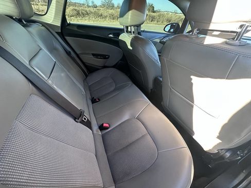 Used 2017 Buick Verano Sport Touring image 5