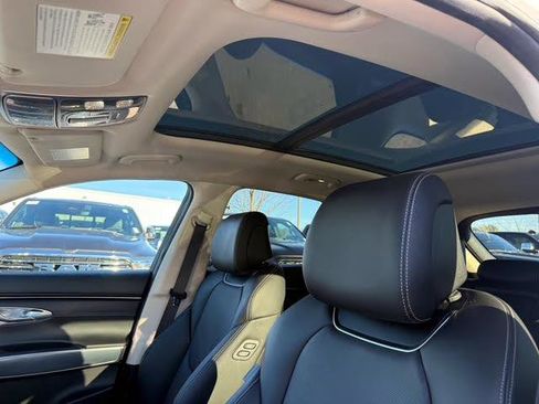 Used 2024 Genesis GV70 2.5T w/ Select Package image 14