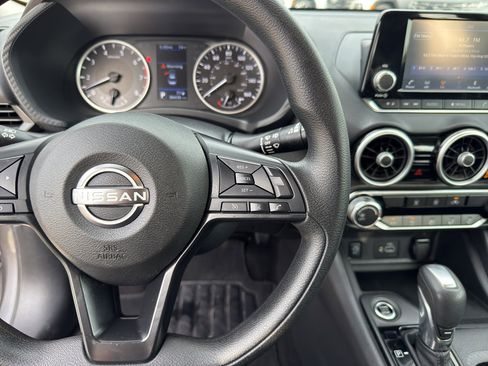 Used 2024 Nissan Sentra S image 29