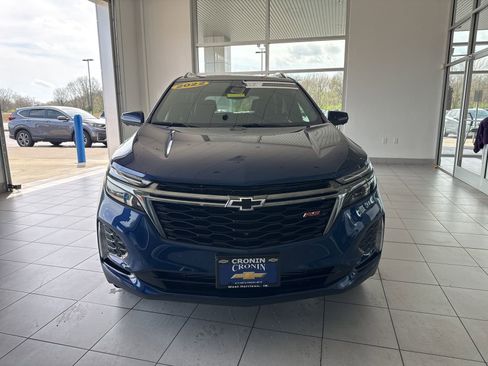Used 2022 Chevrolet Equinox RS w/ RS Leather Package image 2