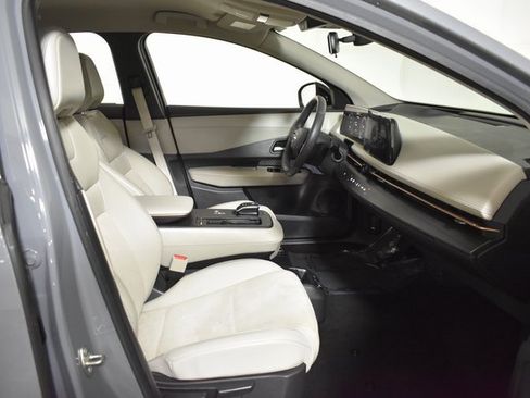 Certified 2024 Nissan Ariya AWD image 35
