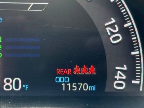 Used 2025 Toyota RAV4 LE AWD/4WD image 14