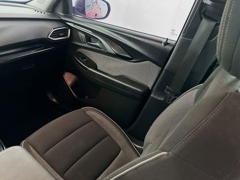 Used 2021 Chevrolet TrailBlazer LS image 21