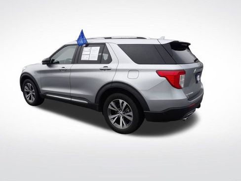 Certified 2020 Ford Explorer Platinum w/ Premium Technology Package image 8