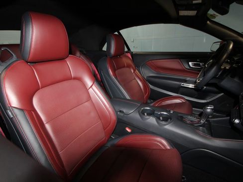 Used 2025 Ford Mustang GT Premium image 21