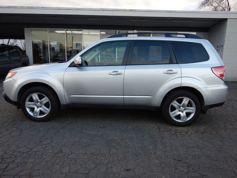 Used 2009 Subaru Forester 2.5X Limited image 8