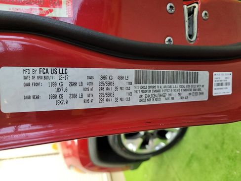 Used 2018 Jeep Compass Limited w/ Safe & Security Group image 33