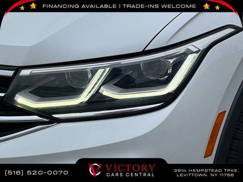 Used 2022 Volkswagen Tiguan SEL R-Line image 6