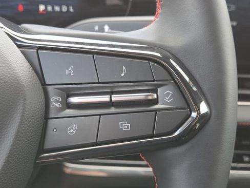 Used 2025 Chevrolet Equinox RS w/ Safety and Technology Package AWD/4WD image 15