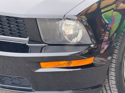 Used 2006 Ford Mustang GT image 10
