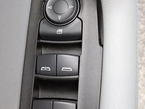 Used 2022 Chevrolet Blazer LT w/ Sound & Technology Package image 15