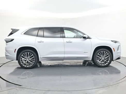 New 2026 Buick Enclave Avenir w/ Super Cruise Package image 6